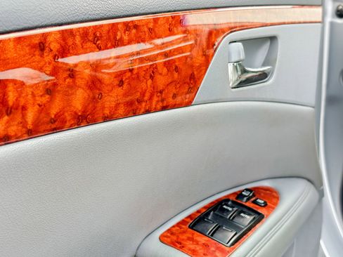 Used 2007 Toyota Avalon Touring image 13