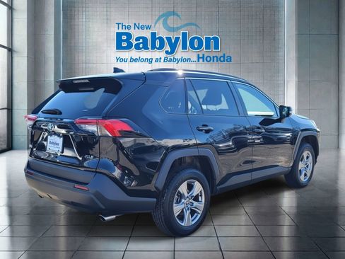 Used 2023 Toyota RAV4 XLE FWD image 4