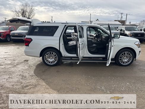 Used 2022 Ford Expedition Max Platinum image 52