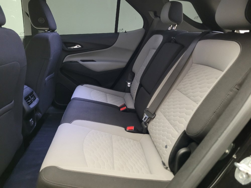 Used 2021 Chevrolet Equinox LS FWD image 18