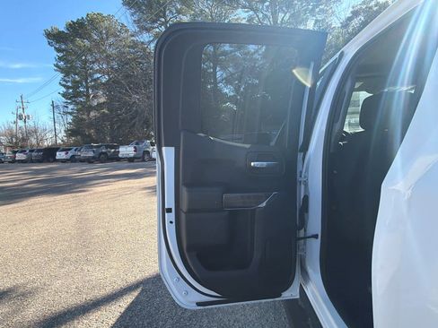 Used 2020 Chevrolet Silverado 1500 RST w/ All-Star Edition image 29