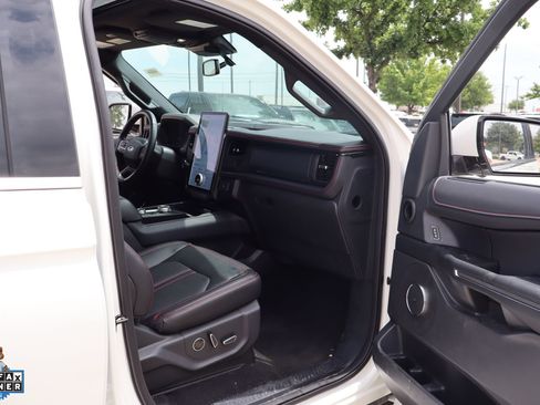 Certified 2024 Ford Expedition Limited AWD/4WD image 31