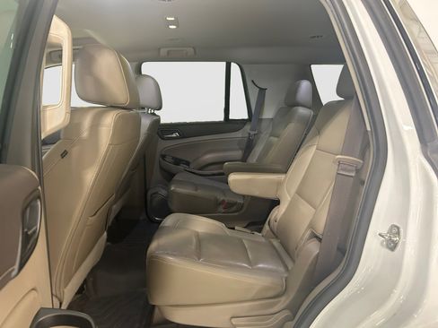 Used 2020 GMC Yukon SLT w/ Premium Edition AWD/4WD image 17