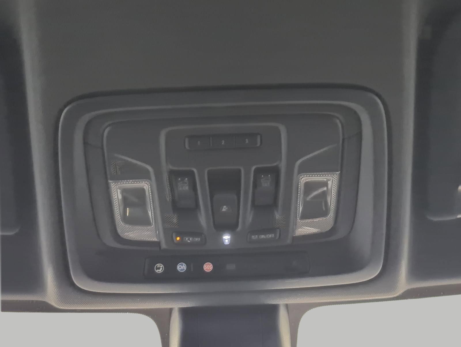 Used 2019 Chevrolet Silverado 1500 High Country AWD/4WD image 18