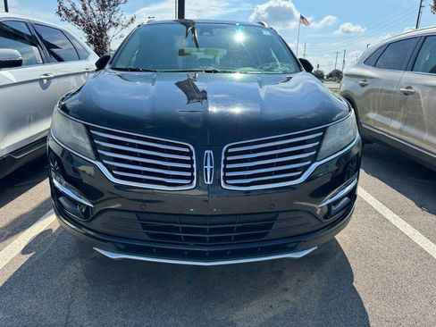 Used 2018 Lincoln MKC Reserve AWD/4WD image 2