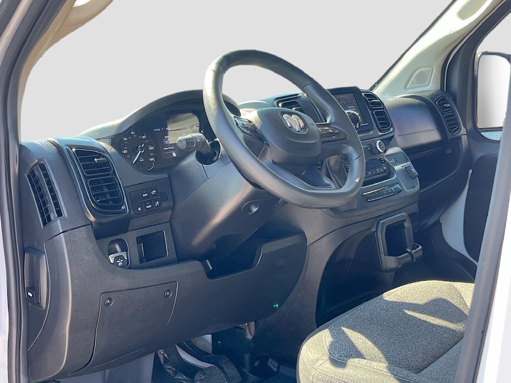 Used 2023 RAM ProMaster 2500 w/ Driver Convenience Group FWD image 9