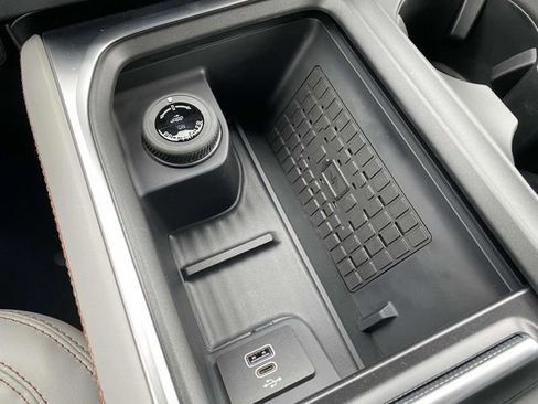 New 2025 Ford Expedition Max Active image 18