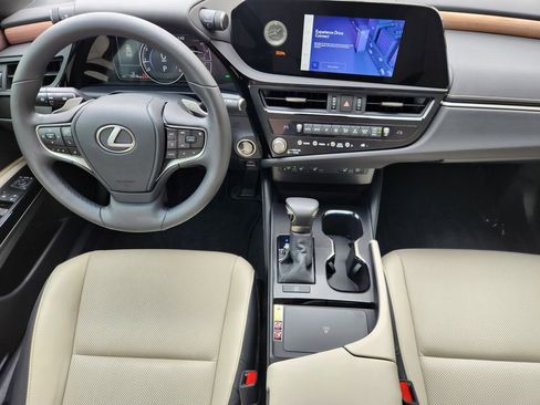 Used 2024 Lexus ES 250 w/ Premium Package image 26