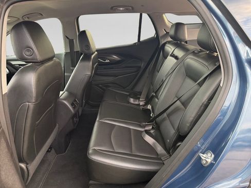 Used 2024 GMC Terrain SLT AWD/4WD image 35