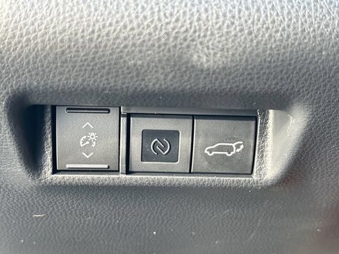 Used 2026 Toyota RAV4 XSE w/ Panoramic Sun Roof Package AWD/4WD image 20