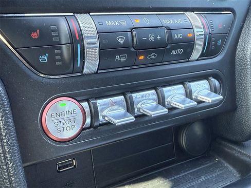 Used 2018 Ford Mustang GT Premium image 20