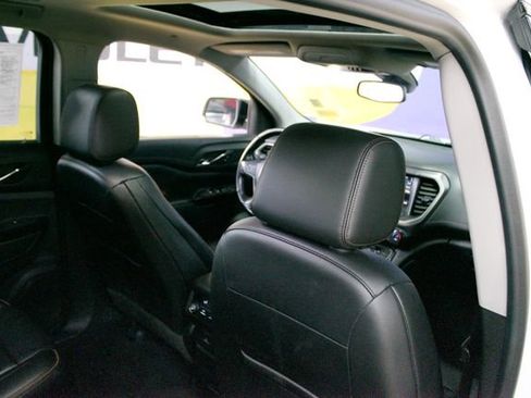 Used 2020 GMC Acadia AT4 w/ GMC Pro Grade Package AWD/4WD image 10