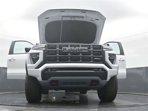 New 2026 GMC Canyon AT4 w/ AT4 Premium Package image 58