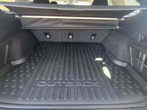 Used 2025 Subaru Outback Premium image 45