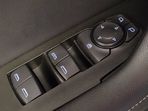 Used 2025 Chevrolet Blazer LT FWD image 27