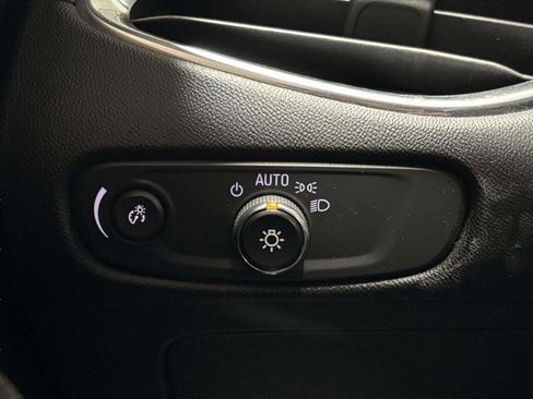 Used 2017 Chevrolet Malibu LT w/ Driver Confidence Package image 37