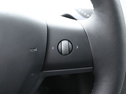 Used 2023 Tesla Model 3 Standard Range RWD image 21