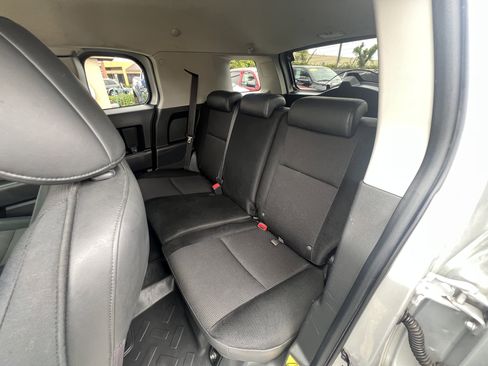 Used 2008 Toyota FJ Cruiser 2WD image 22