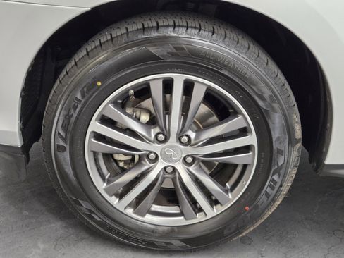 Used 2016 INFINITI QX60 AWD w/ Premium Package image 6