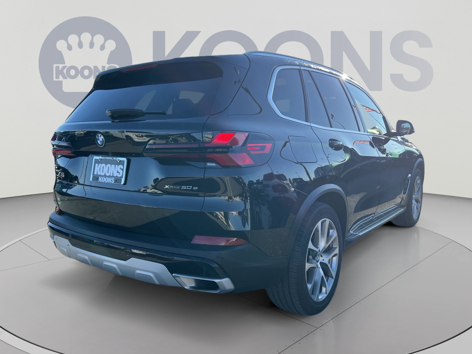 Used 2025 BMW X5 xDrive50e AWD/4WD image 7
