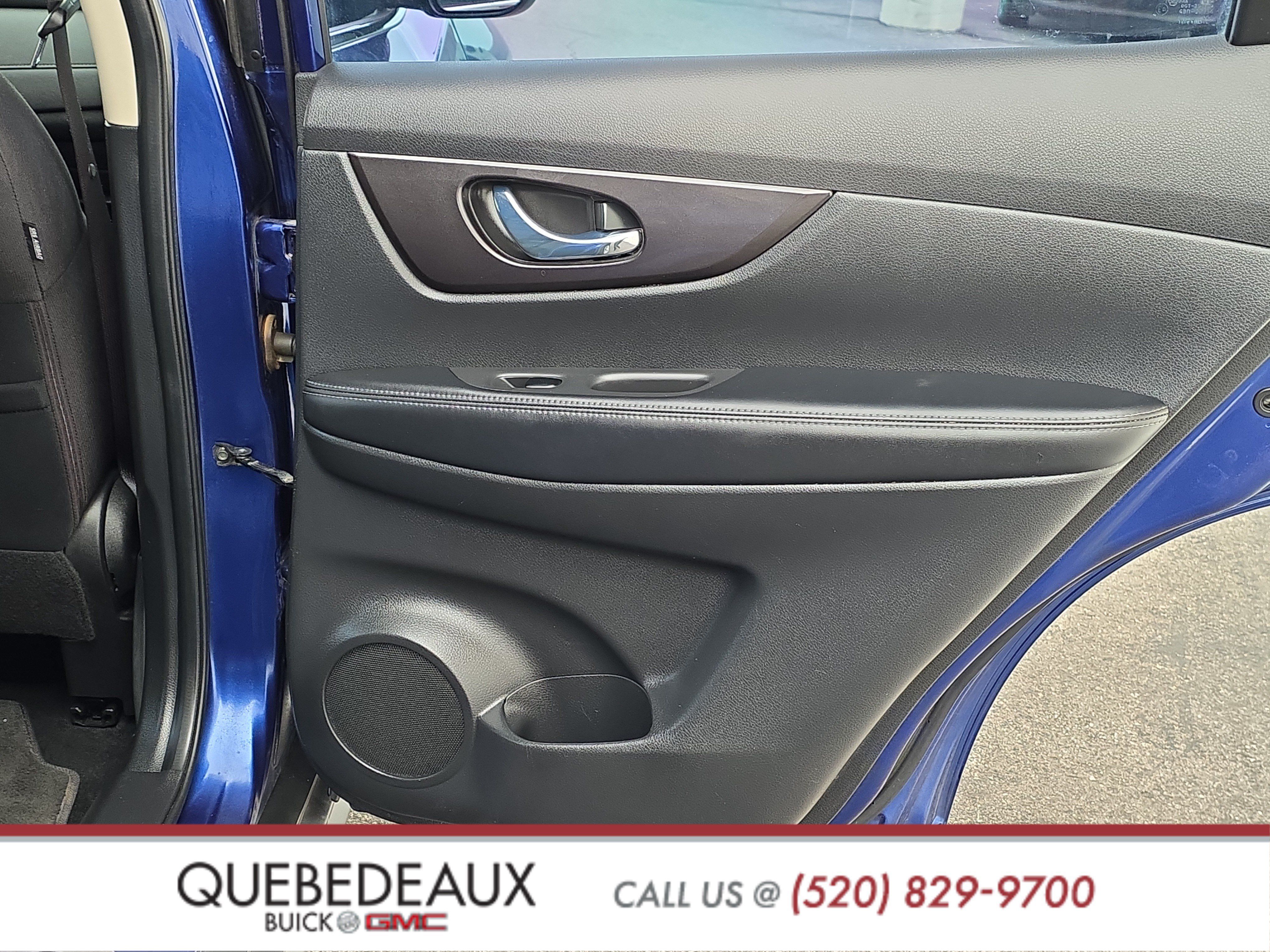 Used 2018 Nissan Rogue S FWD image 25