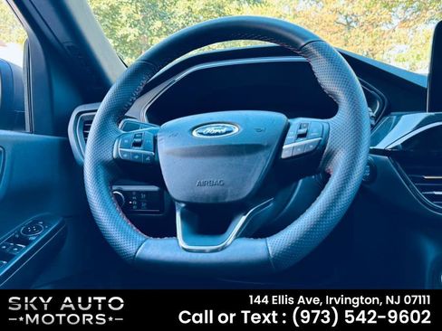 Used 2023 Ford Escape ST-Line image 13