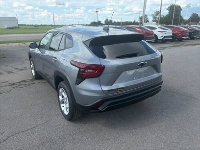 New 2026 Chevrolet Trax LS w/ LS Convenience Package