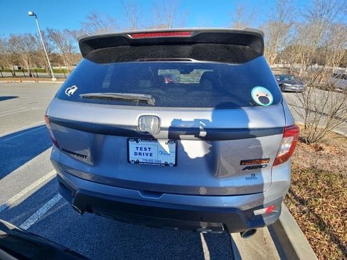 Used 2023 Honda Passport TrailSport image 9