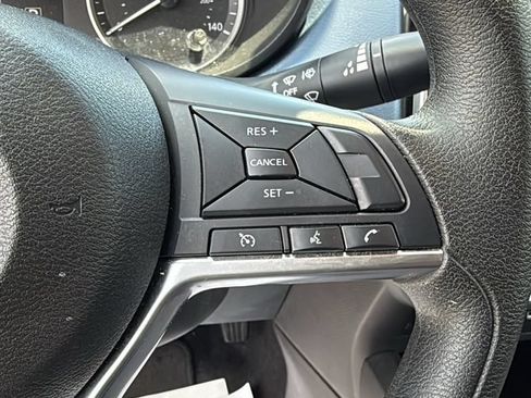 Used 2025 Nissan Versa SV FWD image 21
