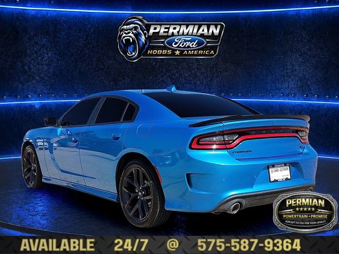 Used 2023 Dodge Charger R/T w/ Plus Group RWD image 3