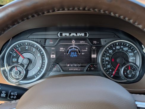 Used 2020 RAM 1500 Laramie AWD/4WD image 26