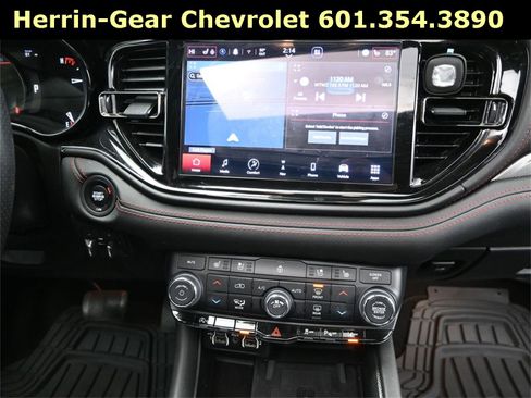 Used 2023 Dodge Durango GT image 28