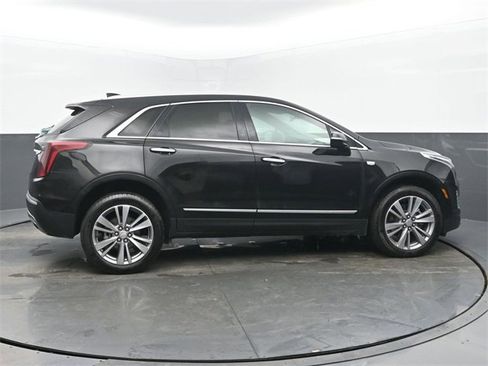 Certified 2025 Cadillac XT5 Premium Luxury image 6