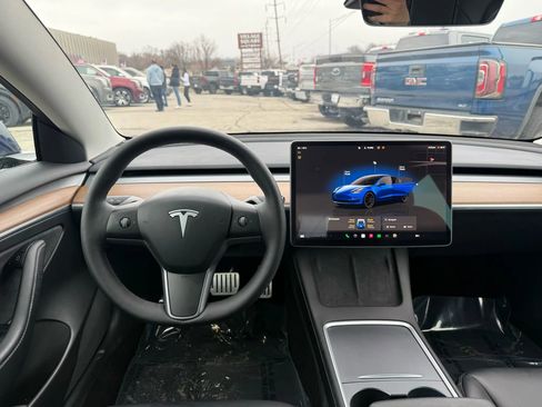Used 2022 Tesla Model 3 Performance image 11