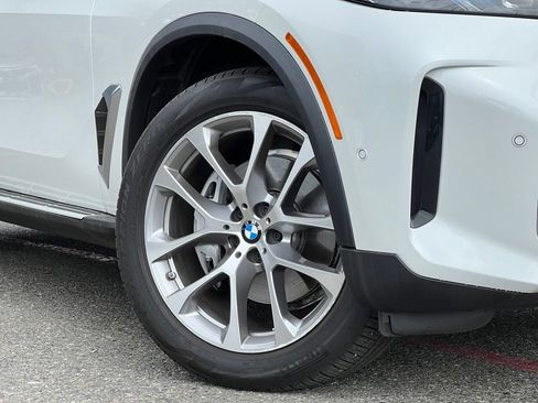 Used 2026 BMW X5 xDrive40i w/ Climate Comfort Package AWD/4WD image 2