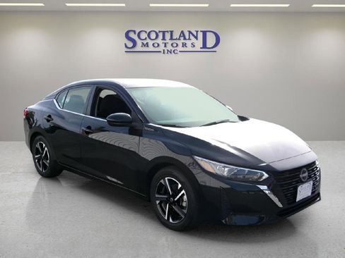 Used 2024 Nissan Sentra SV FWD image 4
