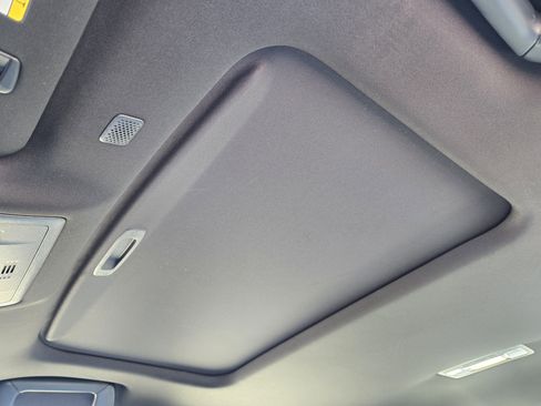 Used 2023 Lexus IS 500 image 37