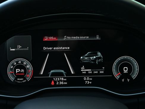 Used 2024 Audi Q5 2.0T Premium w/ Summer of Audi Package image 18