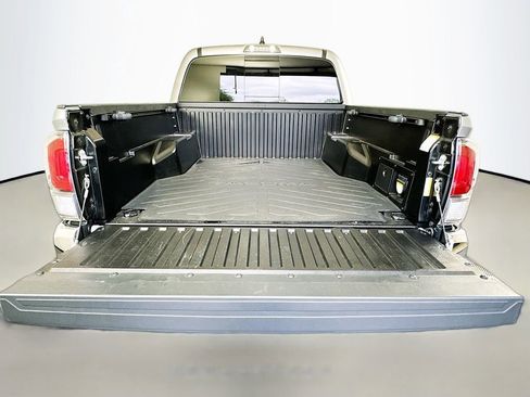 Certified 2023 Toyota Tacoma TRD Off-Road AWD/4WD image 24