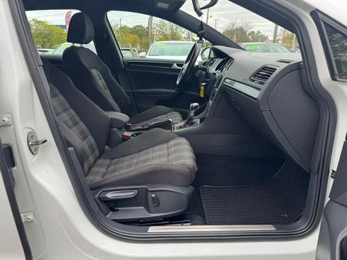 Used 2016 Volkswagen GTI S FWD image 21