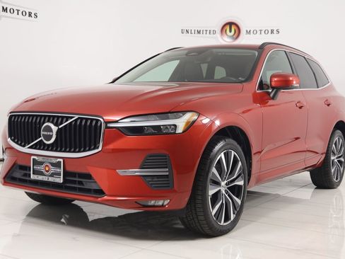 Used 2022 Volvo XC60 B5 Momentum image 5