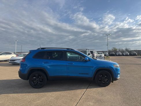 Used 2021 Jeep Cherokee Latitude Plus image 18