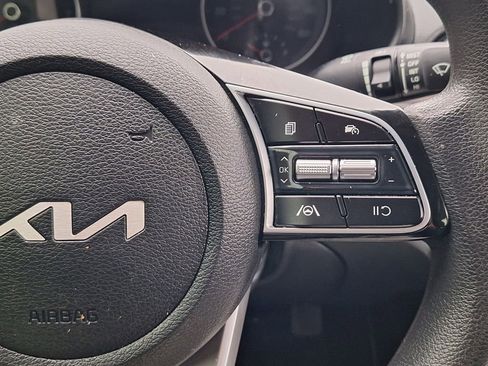 Used 2022 Kia Forte LXS image 16