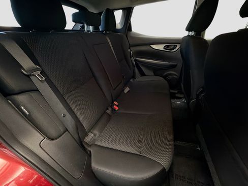 Used 2020 Nissan Rogue Sport S image 13