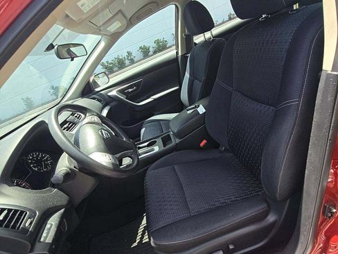 Used 2017 Nissan Altima 2.5 S w/ Power Driver Seat Package FWD image 4