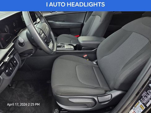 Used 2026 Kia Sportage LX FWD image 13