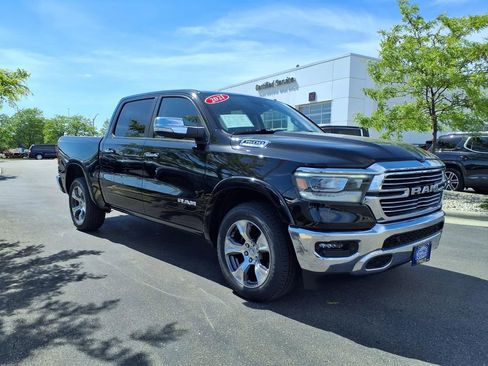 Used 2021 RAM 1500 Laramie AWD/4WD image 2