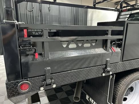 New 2023 Ford F550 4x4 Regular Cab Super Duty image 59