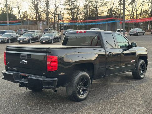 Used 2018 Chevrolet Silverado 1500 LT w/ Midnight Edition image 5