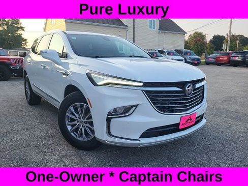 Used 2023 Buick Enclave Essence image 1